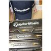 Image 1 : FLAT W/ TAYLORMADE GOLFBALLS & HATS
