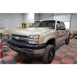 2005 CHEVROLET SILVERADO LT 2500