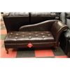 Image 1 : BROWN LEATHERETTE STORAGE CHAISE LOUNGER