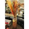 Image 1 : VASE WITH DRIED GRASSES