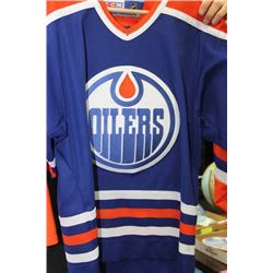 BLUE OILER'S JERSEY