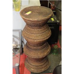 WICKER PLANT STAND