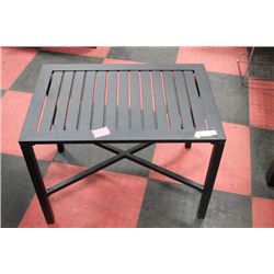 OUTDOOR PATIO STYLE SIDETABLE