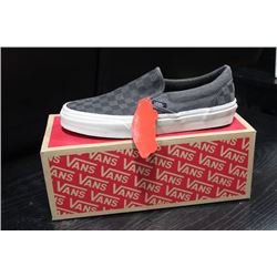 PAIR OF VANS CLASSIC SLIP ON (OVERWASHED)