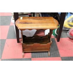 WOODEN MAGAZINE RACK