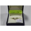 Image 1 : WOMEN'S 10K GOLD & DIAMOND CHIP RING SIZE 6