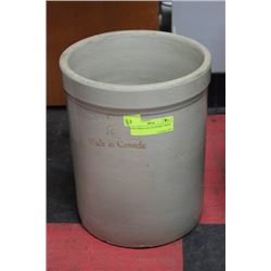 1900 THREE GALLON PICKEL CROCK