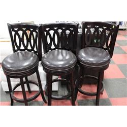 SET OF 3 WOOD AND LEATHERETTE SWIVEL BAR STOOLS