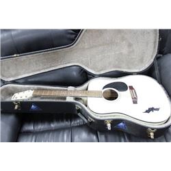 EL DEGAS ACOUSTIC GUITAR WITH CASE