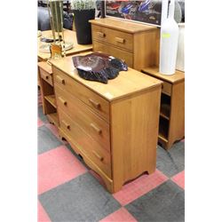 4 PCS. SOLID VILAS MAPLE BEDROOM SUITE