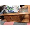 Image 1 : WOOD AND GLASS COFFEE TABLE