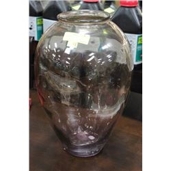 GLASS VASE