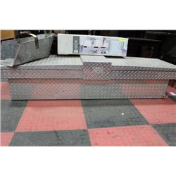 ALUMINUM DIAMOND PLATE PICKUP TOOL BOX, DUAL LID