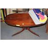 Image 1 : OVAL COCKTAIL TABLE