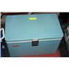 Image 1 : VINTAGE COLEMAN COOLER