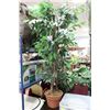 Image 1 : ARTFICIAL TREE IN POT