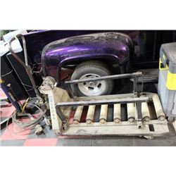 CROWN FORKLIFT BATTERY JACK