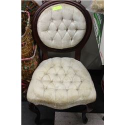 VINTAGE ESTATE CHAIR
