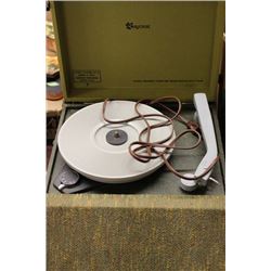 1950'S PORTABLE RECORD PLAYER