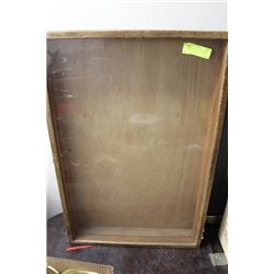 20X30 LOCKABLE DISPLAY CASE