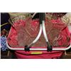 Image 1 : PINK ACCESSORIES BASKET W/ STAR OF DAVID GLASS