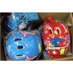 SET OF HELMET & KNEE PADS AS THEY COME