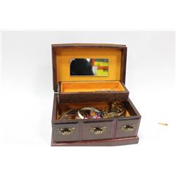 JEWELLERY BOX WITH CONTENTS