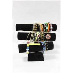BRACELET DISPLAY STAND WITH FASHION BRACELETS