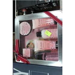 AROMANICE LOVE OFT SILK BATH SET