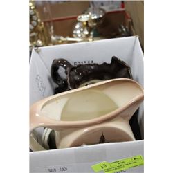 BOX OF PITCHERS ROSE BLUSH, VINTAGE PEACOCK