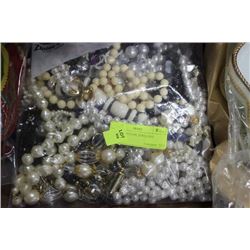 BAG OF COSTUME JEWELLERY