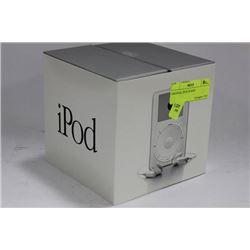 ORIGINAL IPOD IN BOX