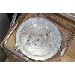 CASE OF 4 FLUSH MOUNT LIGHT FIXTURES