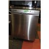 Image 2 : STAINLESS GE WITH STAINLESS DRUM DISHWASHER