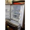 Image 4 : SAMSUNG FRENCH DOOR FRIDGE WITH ICE AND WATER