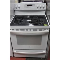 WHITE GE 5 BURNER CERAMIC TOP STOVE