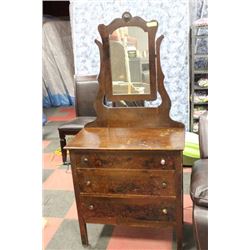 VINTAGE 3 DRAWER DRESSER W MIRROR