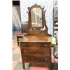 Image 1 : VINTAGE 3 DRAWER DRESSER W MIRROR