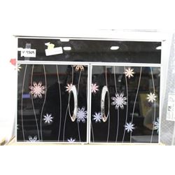 9809  NEW BLACK AND WHITE FLOATING BATHROOM