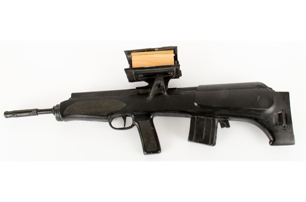 Future Wars Resistance Fighter's Assault Rifle from The Terminator