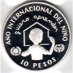 Dominican Republic: 10 pesos 1982(o), International Year of the Child, KM # 57. Proof coin containin