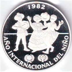 Panama: 10 balboas 1982, International Year of the Child, KM # 79. Proof coin containing 0.4233 oz A