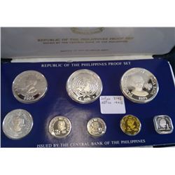 Philippines; 1979 Proof Set minted by Franklin Mint, 8 coins 25 & 50 Piso are silver. With case, sle