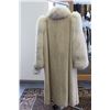 Image 2 : Beige Sheared Beaver Fur Coat with Fox Trim Sleeves