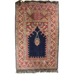 Late Victorian area rug, hand woven with