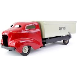 Vintage toy truck by Wyandotte nicely repainted,
