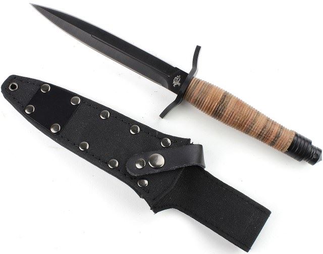Colt Marked V32 Knife With Sheath