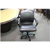 Image 2 : TEKNION HARRINGTON BLACK LEATHER MID BACK EXECUTIVE CHAIR