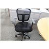 Image 3 : BLACK MESH BACK ADJUSTABLE HEIGHT TASK CHAIR