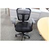 Image 3 : BLACK MESH BACK ADJUSTABLE HEIGHT TASK CHAIR